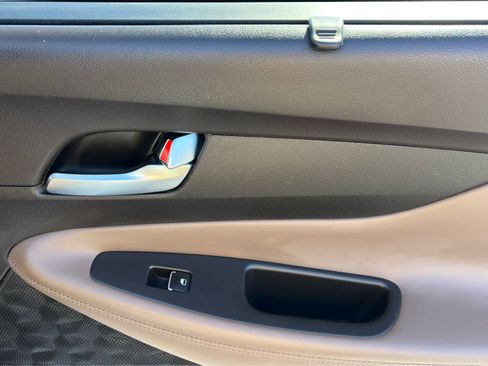 Used 2022 Hyundai Santa Fe SEL Premium image 22