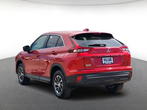 New 2026 Mitsubishi Eclipse Cross ES image 3