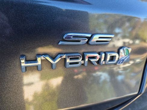 Used 2019 Ford Fusion SE image 4