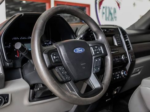 Used 2018 Ford F250 XL w/ Power Equipment Group AWD/4WD image 16