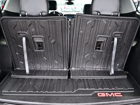 Used 2022 GMC Acadia AT4 w/ Trailering Package AWD/4WD image 13