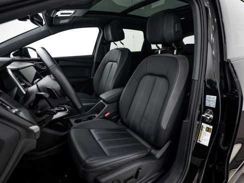 Certified 2024 Audi Q4 e-tron Premium w/ Convenience Package AWD/4WD image 16