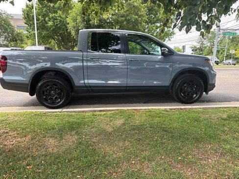 Used 2025 Honda Ridgeline RTL+ image 8