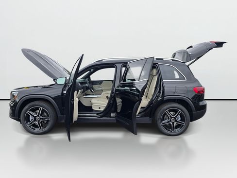 New 2026 Mercedes-Benz GLB 250 4MATIC image 10
