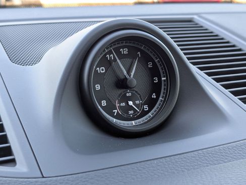 New 2026 Porsche Macan image 21