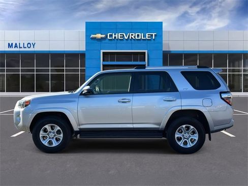 Used 2024 Toyota 4Runner SR5 image 5