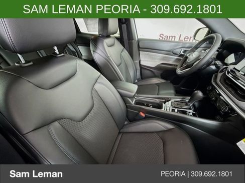 New 2026 Jeep Compass Latitude image 25