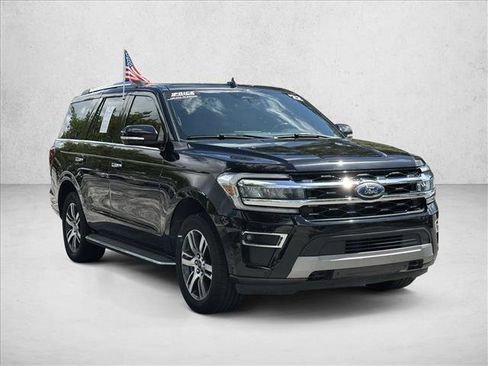 Used 2022 Ford Expedition Limited AWD/4WD image 3