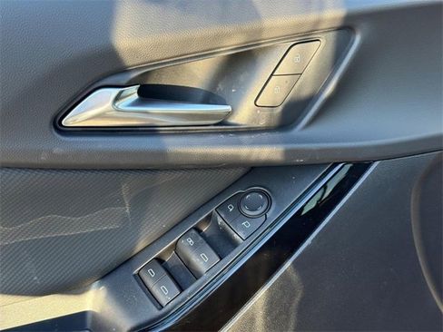 New 2026 Chevrolet Equinox LT image 15