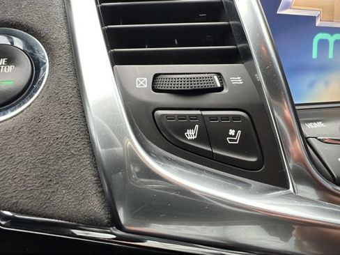 Used 2014 Chevrolet SS RWD image 24