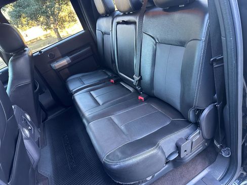 Used 2015 Ford F250 Lariat w/ Lariat Interior Package image 17