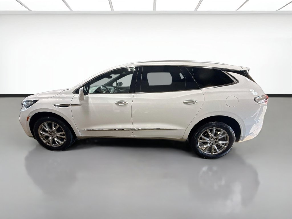 Used 2023 Buick Enclave Essence w/ Experience Buick Package FWD image 9