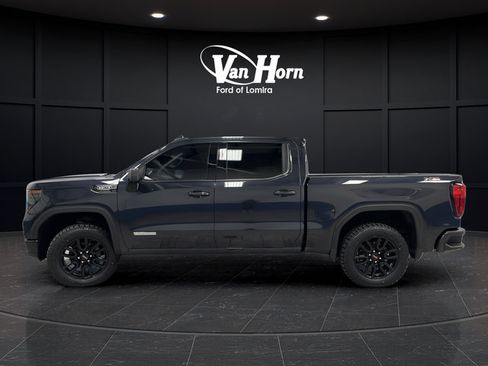 Used 2024 GMC Sierra 1500 Elevation w/ Preferred Package AWD/4WD image 4