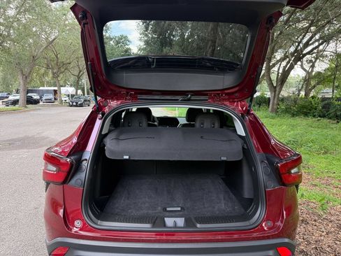 Used 2025 Chevrolet Trax LT FWD image 27