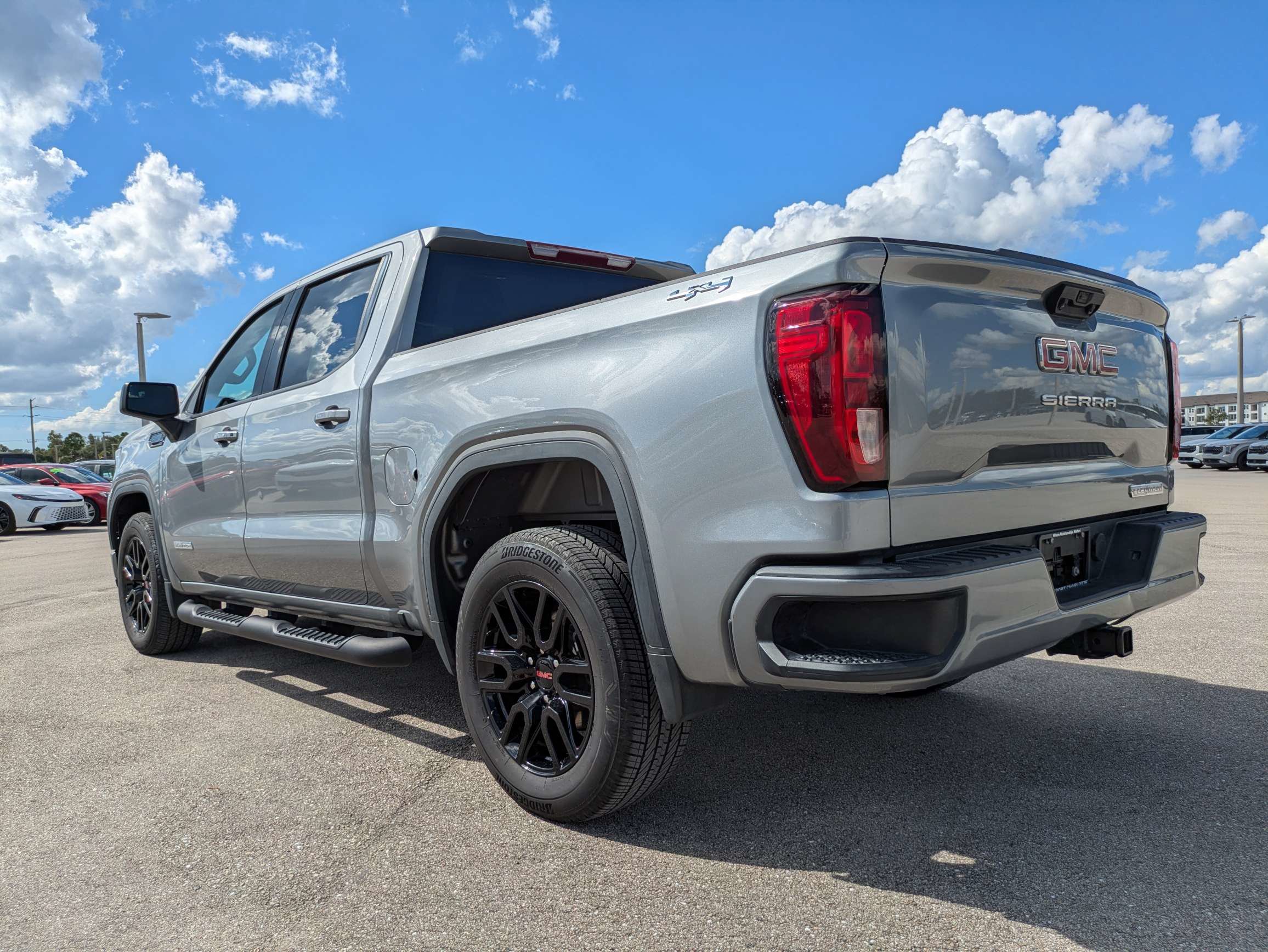 Used 2023 GMC Sierra 1500 Elevation AWD/4WD image 6