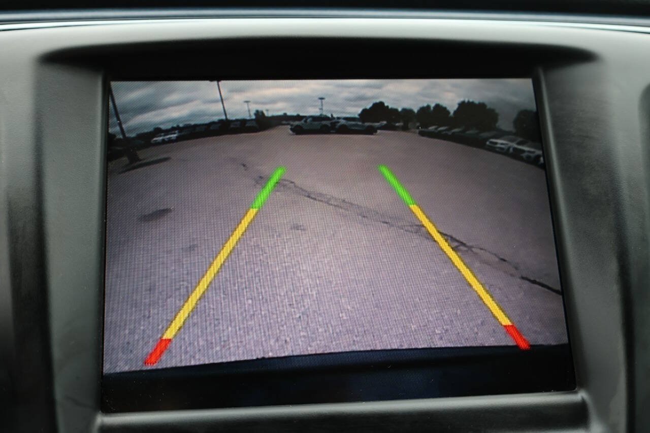 Used 2015 Chrysler 200 S w/ Navigation & Sound Group I FWD image 22