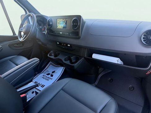 Used 2023 Mercedes-Benz Sprinter 2500 w/ Acoustic Package image 19