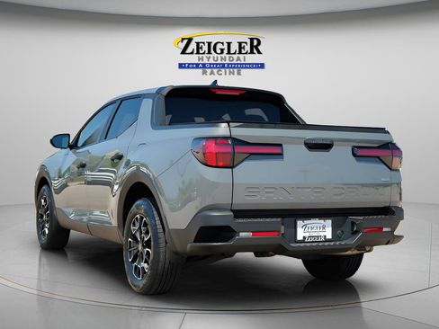 Certified 2023 Hyundai Santa Cruz SE AWD/4WD image 5