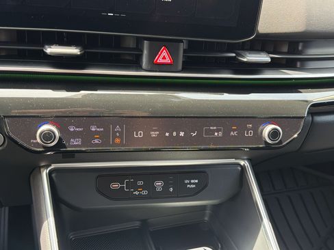 New 2026 Kia Carnival SX Prestige FWD image 23