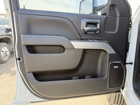 Used 2019 Chevrolet Silverado 2500 LTZ w/ Duramax Plus Package image 15