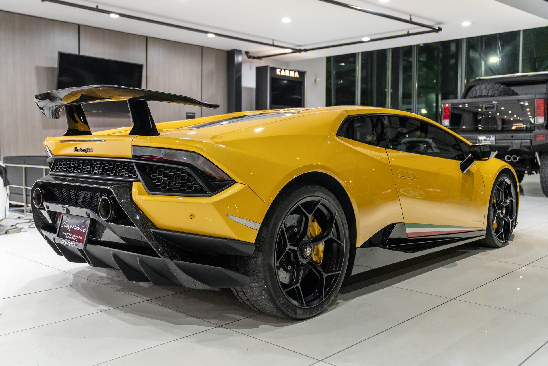 Used 2018 Lamborghini Huracan Performante AWD/4WD image 45
