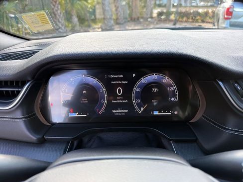 Used 2023 Jeep Grand Cherokee L Laredo image 24