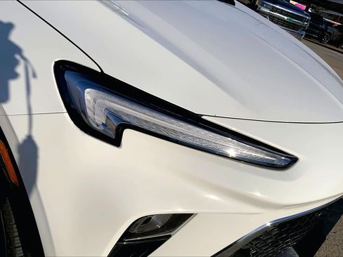 Used 2024 Buick Encore GX Sport Touring image 27