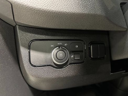 Used 2024 Mercedes-Benz Sprinter 2500 image 27