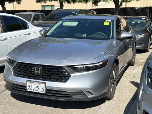 Used 2023 Honda Accord EX image 2