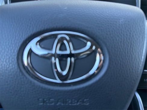 Used 2021 Toyota Highlander Platinum image 9