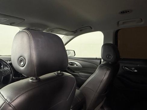 Used 2019 Chevrolet Traverse RS w/ LPO, Floor Liner Package FWD image 25