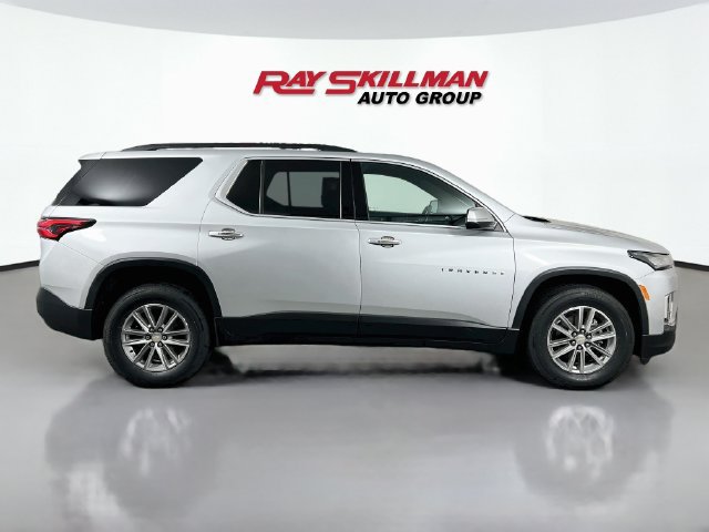 Used 2022 Chevrolet Traverse LT w/ LPO, Cargo Package AWD/4WD image 5