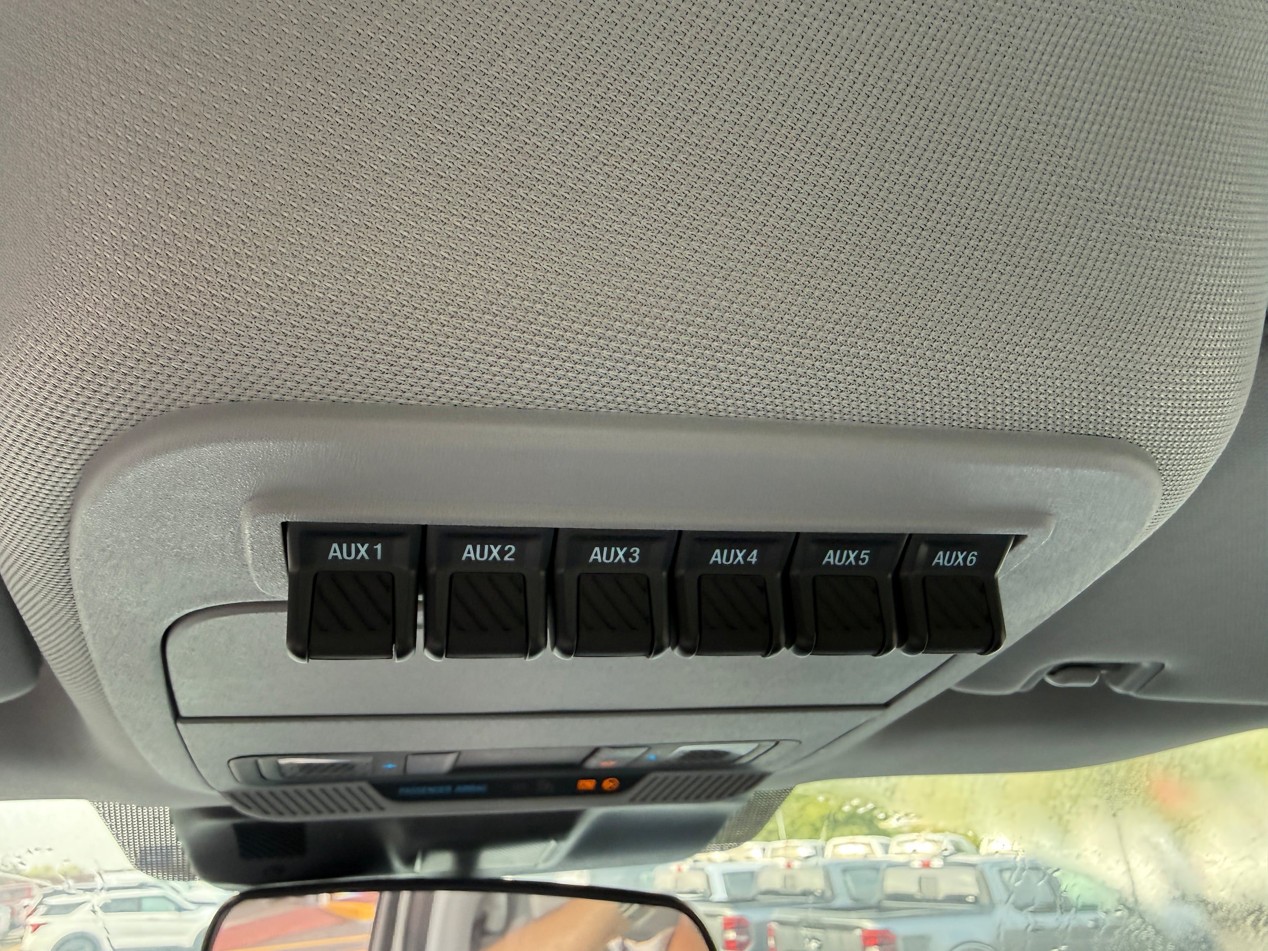 New 2025 Ford F350 4x4 Regular Cab DRW Super Duty image 24