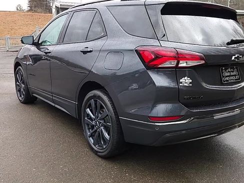 Used 2022 Chevrolet Equinox RS w/ RS Leather Package image 5