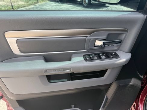 Used 2016 RAM 1500 Lone Star AWD/4WD image 12