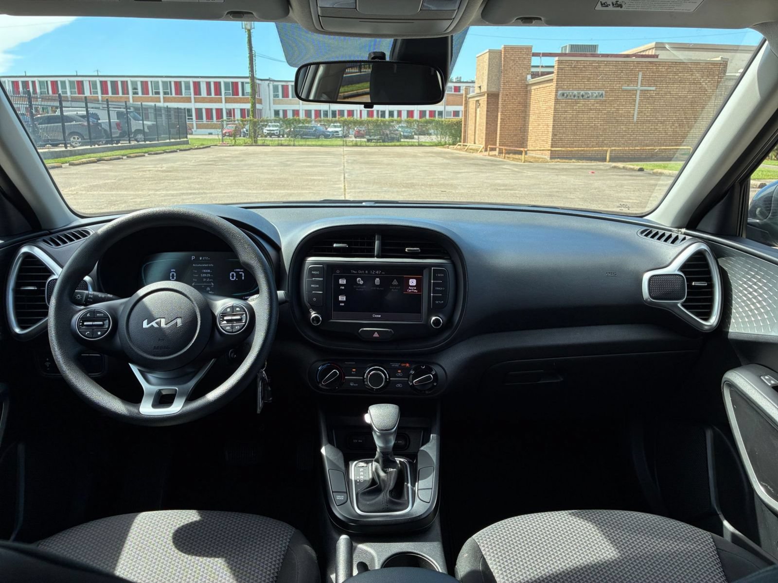 Used 2025 Kia Soul LX w/ LX Technology Package FWD image 30