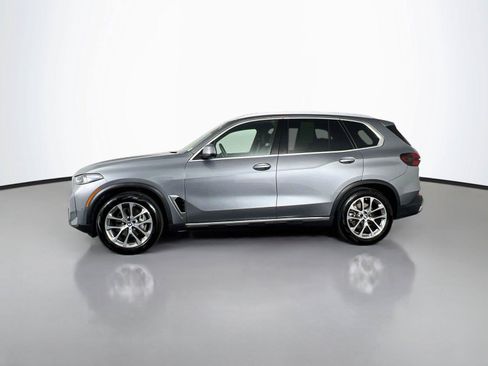 Used 2026 BMW X5 xDrive40i w/ Climate Comfort Package AWD/4WD image 3