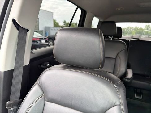 Used 2019 Chevrolet Traverse LT w/ LT Premium Package AWD/4WD image 65