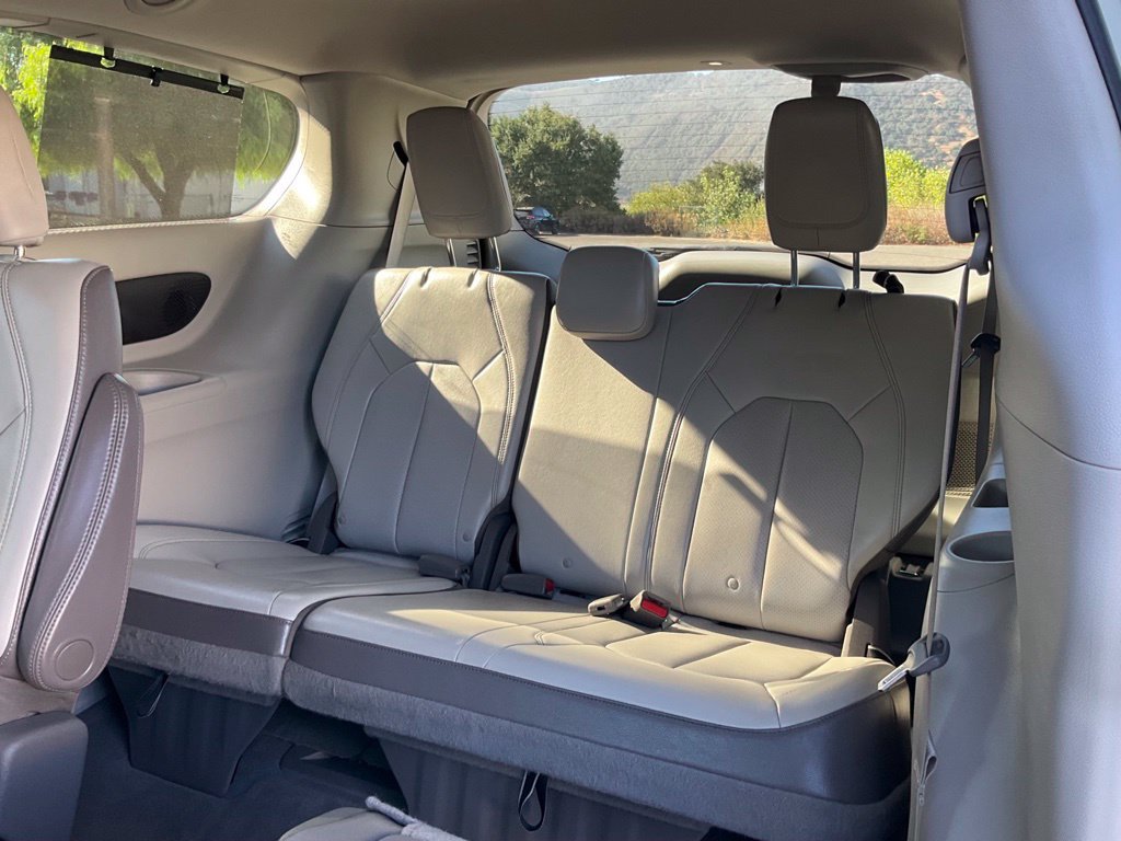 Used 2017 Chrysler Pacifica Touring-L Plus FWD image 20