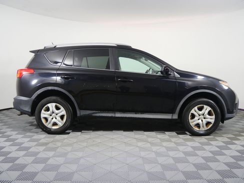 Used 2015 Toyota RAV4 LE image 2
