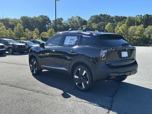 New 2026 Nissan Kicks SR FWD image 26