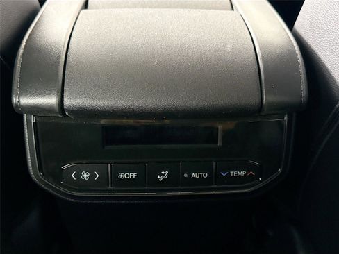 New 2026 Toyota Highlander Limited image 37