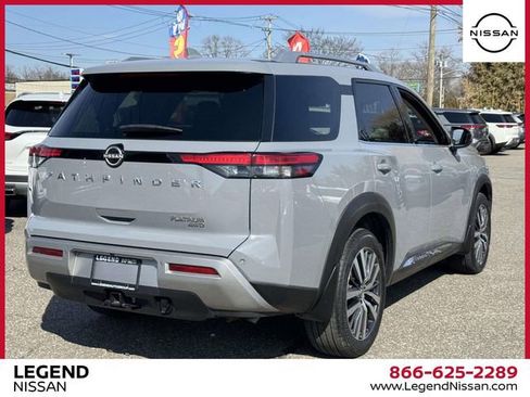 Used 2022 Nissan Pathfinder Platinum AWD/4WD image 8