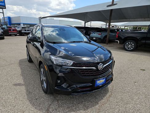 Used 2020 Buick Encore GX Select w/ Sport Touring Package FWD image 2