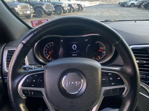 Certified 2018 Jeep Grand Cherokee Limited image 10