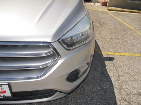 Used 2017 Ford Escape SE AWD/4WD image 24