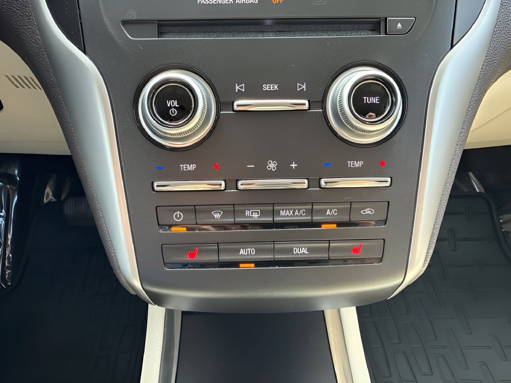 Used 2015 Lincoln MKC FWD w/ Equipment Group 101A Select image 22