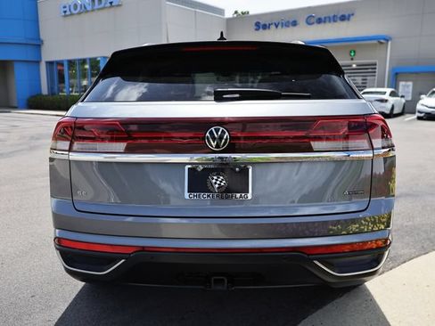 Used 2025 Volkswagen Atlas Cross Sport SE AWD/4WD image 10