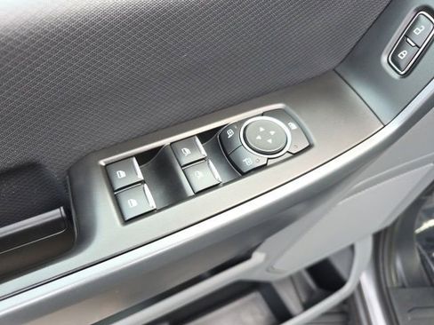 Used 2021 Ford F150 XLT image 23