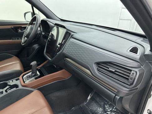 Used 2025 Subaru Forester Touring image 28